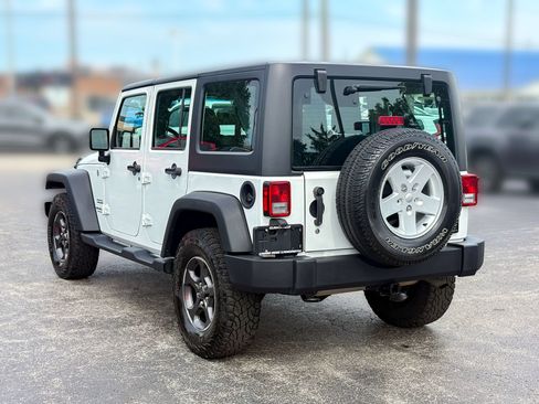 Used 2017 Jeep Wrangler Unlimited Sport w/ Connectivity Group AWD/4WD image 8