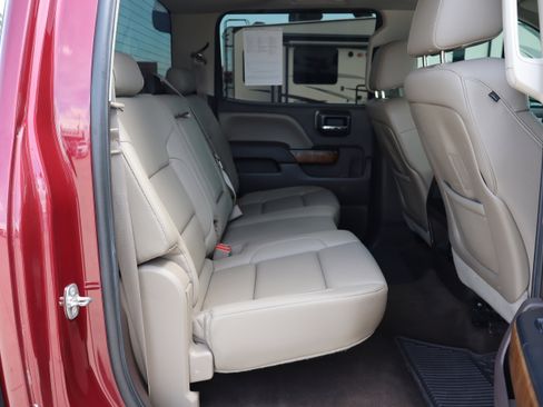 Used 2014 GMC Sierra 1500 SLT w/ SLT Crew Cab Value Package AWD/4WD image 11