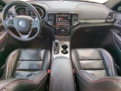 Certified 2021 Jeep Grand Cherokee Trailhawk w/ Trailhawk Luxury Group image 15