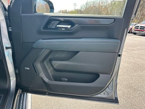 New 2026 GMC Yukon XL AT4 w/ AT4 Premium Plus Package image 15