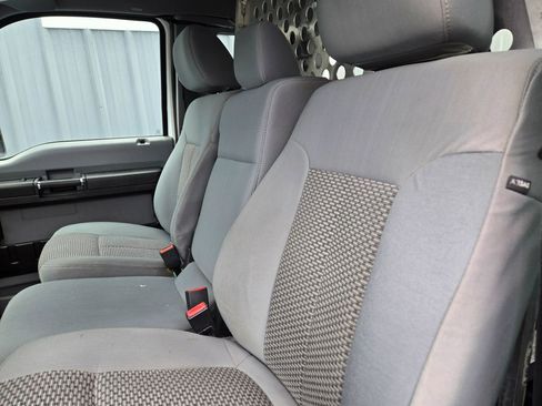 Used 2016 Ford F250 XL w/ Power Equipment Group image 47