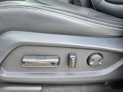 Used 2024 Honda Pilot Touring image 17