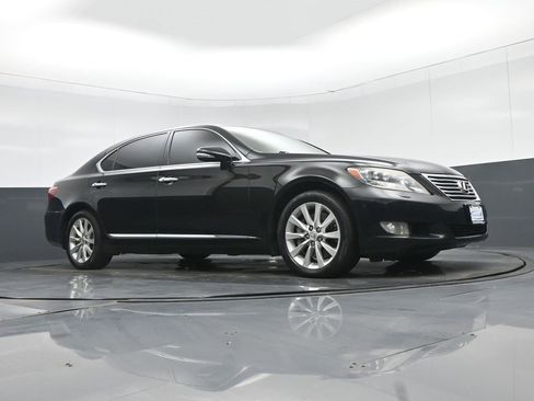 Used 2011 Lexus LS 460 L w/ Luxury Pkg image 48