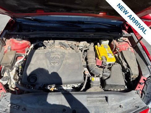 Used 2019 Toyota Camry XSE FWD image 29