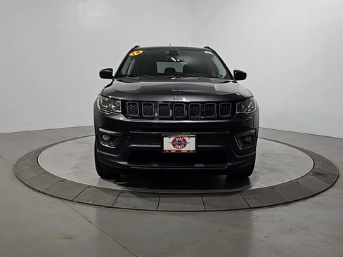 Used 2018 Jeep Compass Latitude w/ Popular Equipment Group image 9