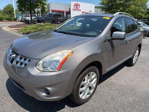 Used 2012 Nissan Rogue SL FWD image 2