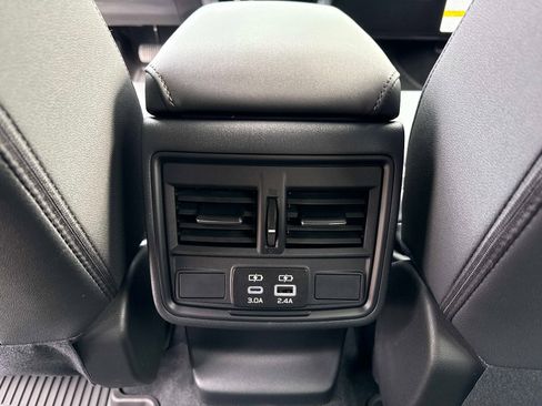 New 2026 Subaru Outback Premium w/ Premium/Limited Package 2 AWD/4WD image 17