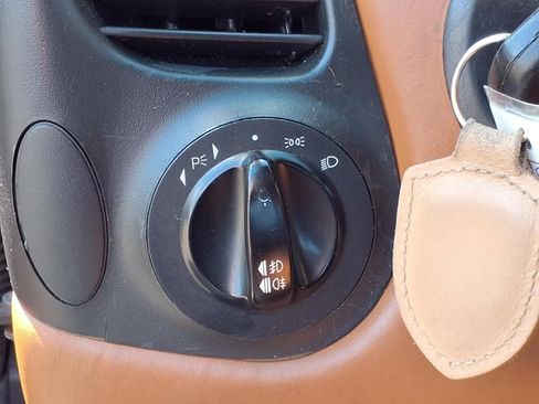 Used 2004 Porsche 911 Carrera 4S image 13