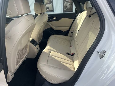 Used 2023 Audi A4 2.0T Premium w/ Convenience Package image 18