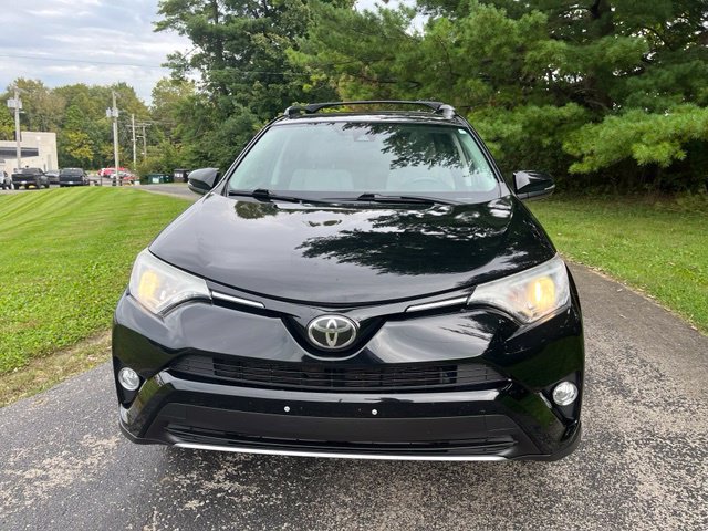Used 2018 Toyota RAV4 XLE AWD/4WD image 8