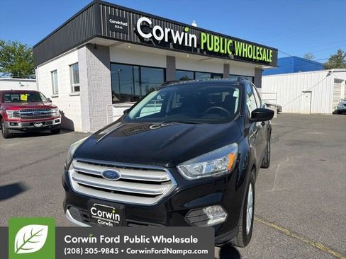 Used 2018 Ford Escape SE AWD/4WD image 1