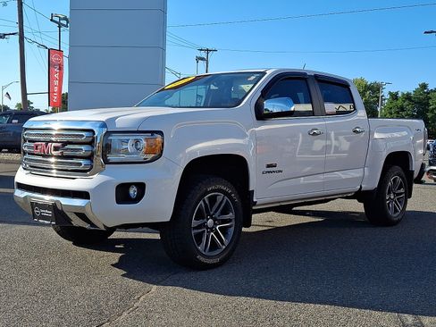 Used 2016 GMC Canyon SLT AWD/4WD image 3