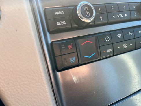 Used 2011 Ford Taurus Limited w/ 303A Rapid Spec Order Code image 22