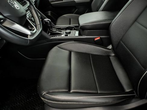 Certified 2023 Volkswagen Atlas SE AWD/4WD image 12
