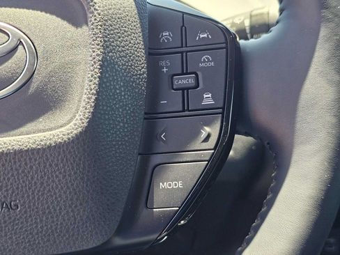 Certified 2026 Toyota Prius XLE FWD image 29