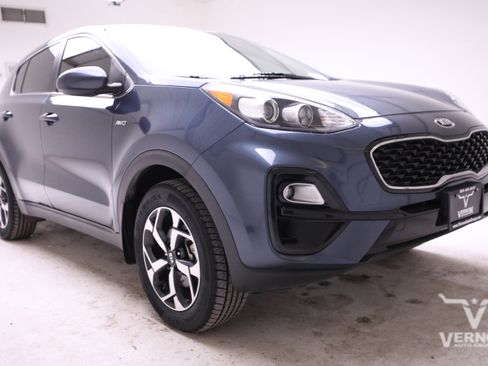 Used 2020 Kia Sportage LX image 7