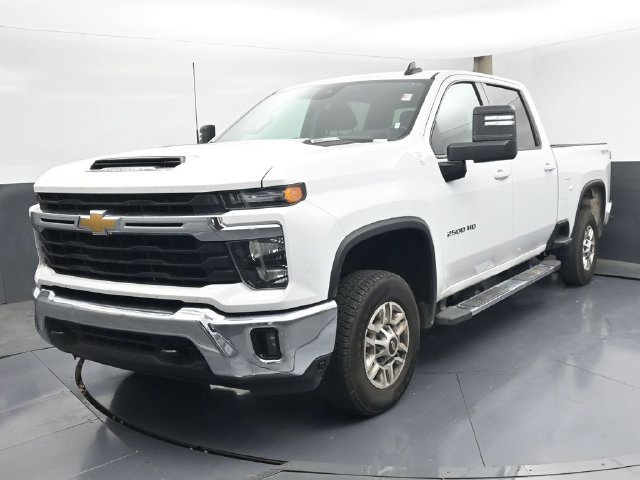 Used 2025 Chevrolet Silverado 2500 LT w/ Convenience Package AWD/4WD image 1
