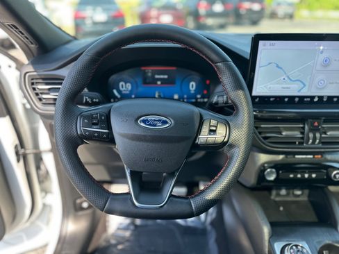 Used 2023 Ford Escape ST-Line Select w/ Tech Pack #2 AWD/4WD image 24