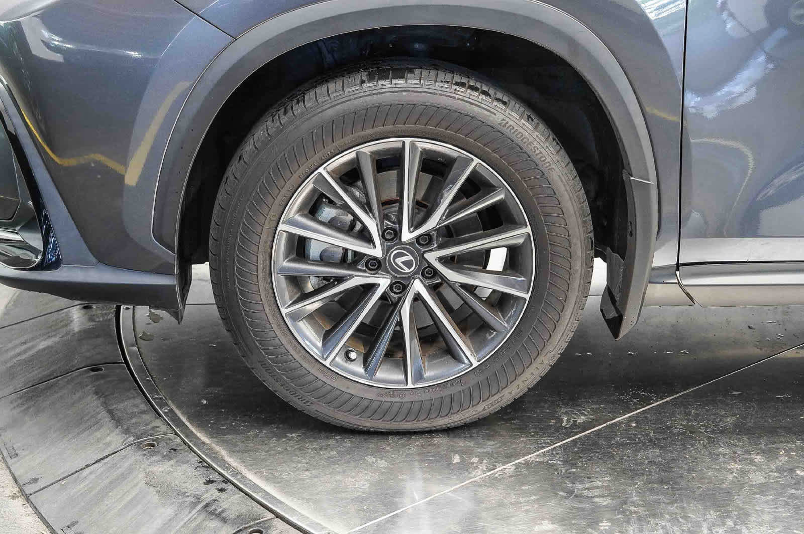Used 2025 Lexus NX 250 FWD w/ Cold Area Package image 9