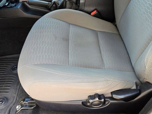 Used 2016 Toyota Tacoma SR5 image 19