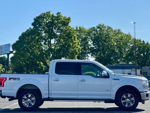 Used 2016 Ford F150 Lariat w/ Equipment Group 502A Luxury AWD/4WD image 6
