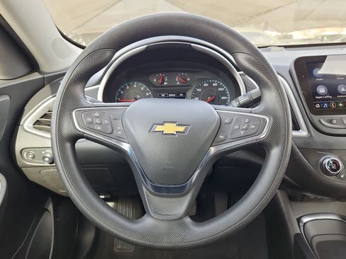 Used 2024 Chevrolet Malibu LT image 19