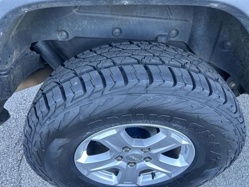 Used 2018 Jeep Wrangler Unlimited Sport S image 46