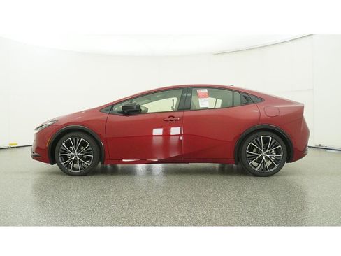 New 2026 Toyota Prius XLE FWD image 19