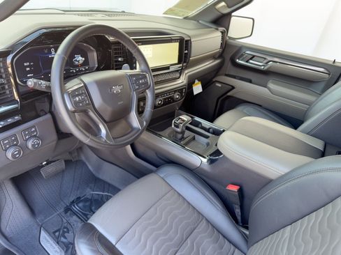 Certified 2024 Chevrolet Silverado 1500 ZR2 w/ Technology Package AWD/4WD image 4