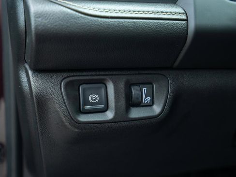 Used 2018 GMC Acadia SLT AWD/4WD image 18