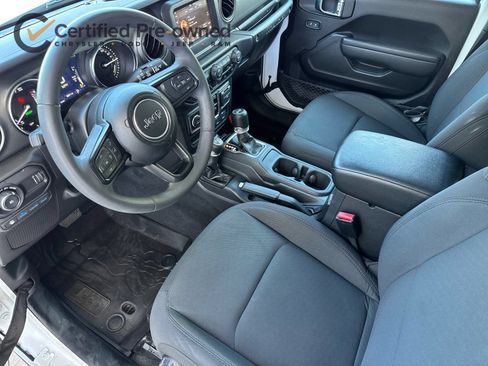 Used 2023 Jeep Wrangler Unlimited AWD/4WD image 11