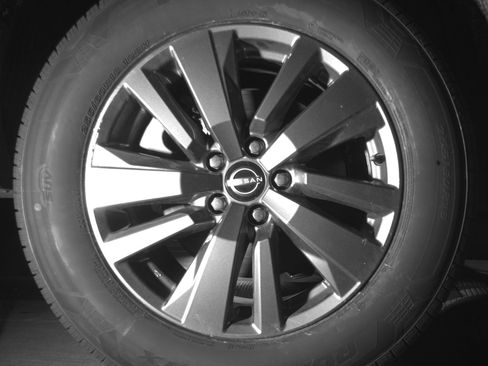 Used 2025 Nissan Pathfinder SV image 15