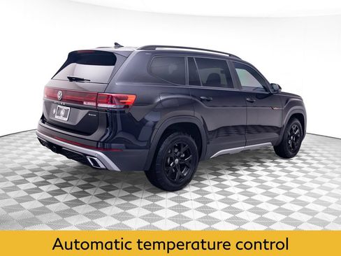 Used 2024 Volkswagen Atlas Peak Edition SE AWD/4WD image 5