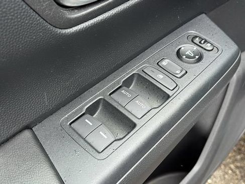 Used 2024 Honda CR-V Sport image 9