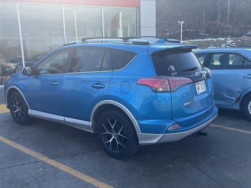 Used 2016 Toyota RAV4 SE image 7
