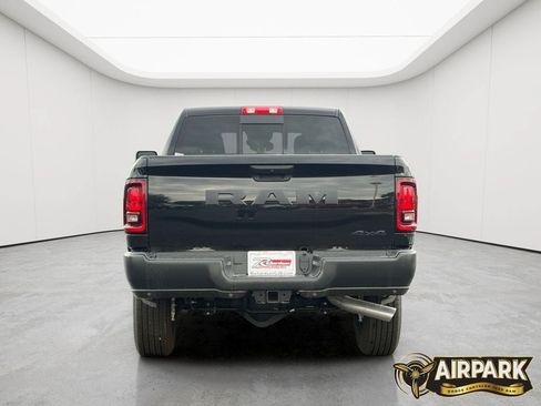 New 2026 RAM 2500 Tradesman AWD/4WD image 4