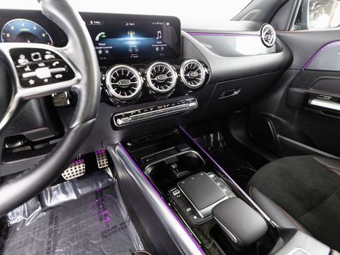 Certified 2022 Mercedes-Benz GLA 250 4MATIC image 14