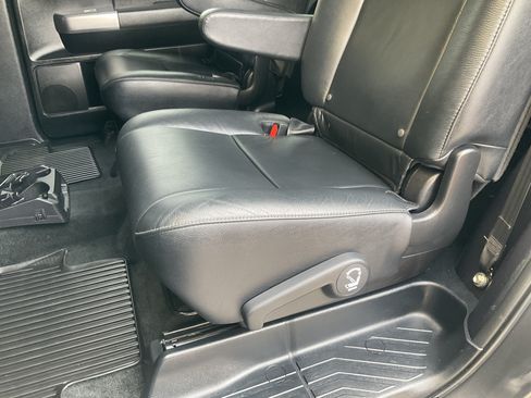 Used 2018 Toyota Sequoia TRD Sport AWD/4WD image 38