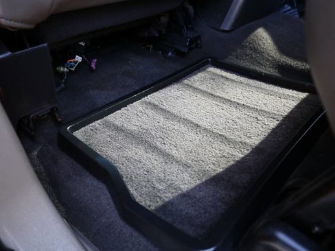 Used 2003 HUMMER H2 Base 4dr 4WD SUV w/ Preferred Equipment Group image 63