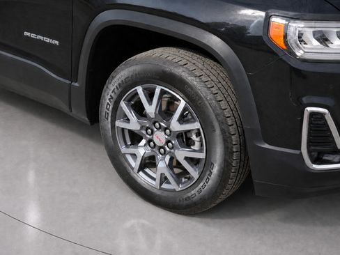 Used 2023 GMC Acadia SLT FWD image 9