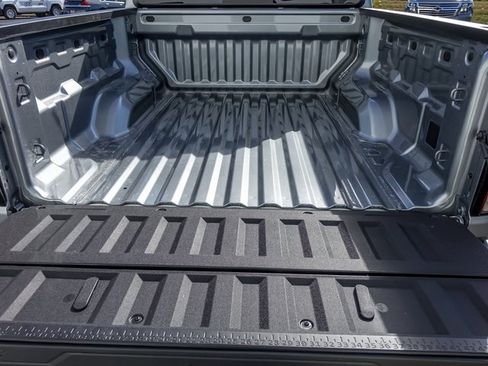 New 2026 Chevrolet Colorado LT image 8