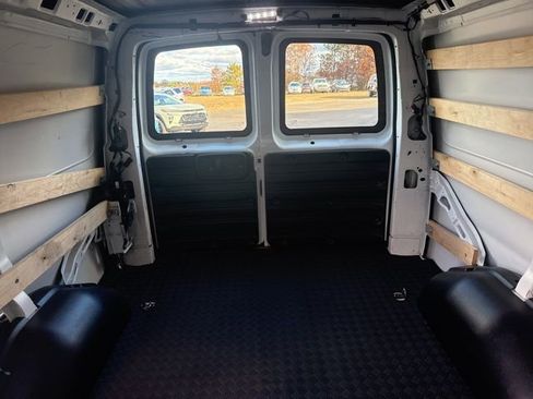 Certified 2023 GMC Savana 2500 w/ Driver Convenience Package RWD image 16