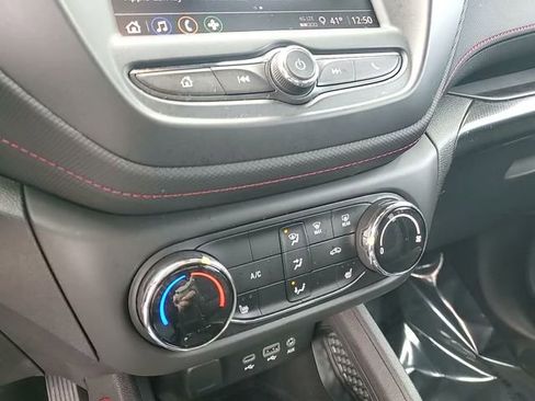 Used 2023 Chevrolet TrailBlazer RS image 22