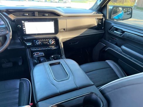 Used 2022 GMC Sierra 1500 AT4X AWD/4WD image 19