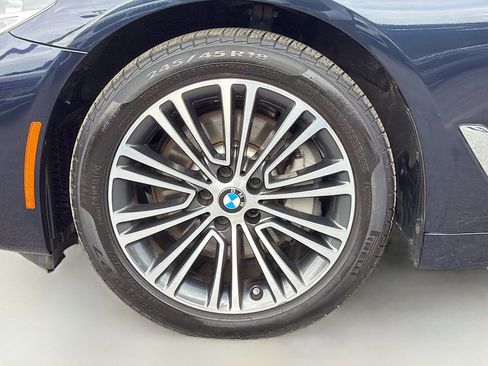Used 2020 BMW 530i xDrive w/ Convenience Package AWD/4WD image 40