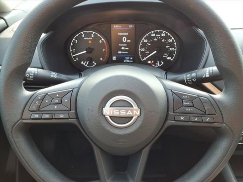 Used 2025 Nissan Altima 2.5 S image 11