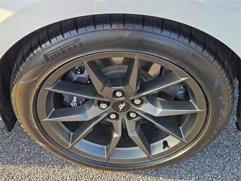 Used 2025 Ford Mustang Dark Horse image 11