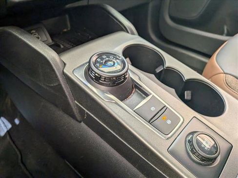 Used 2025 Ford Bronco Sport Outer Banks image 11