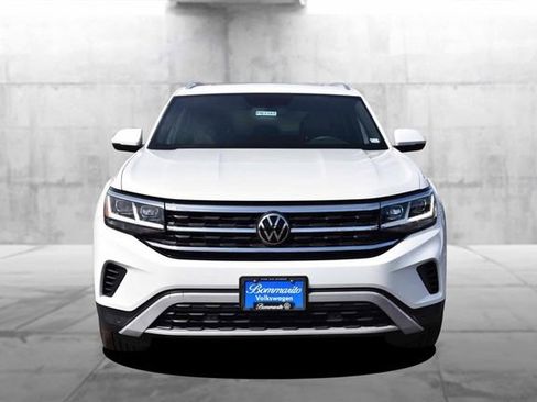 Certified 2023 Volkswagen Atlas Cross Sport SE w/ Panoramic Sunroof Package FWD image 4