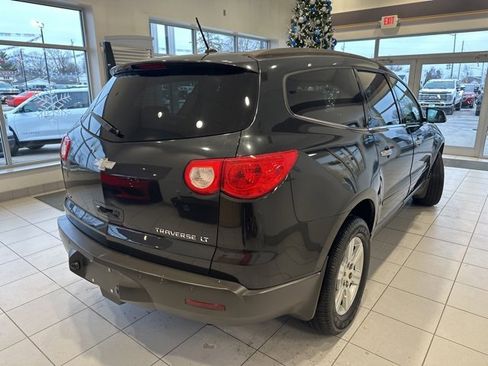 Used 2011 Chevrolet Traverse LT w/ Personal Connectivity Package image 4